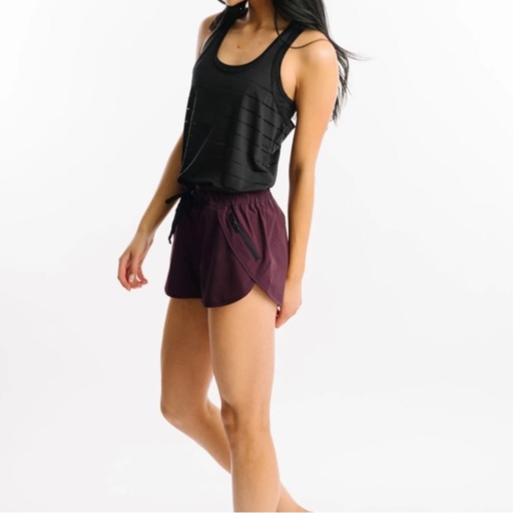Zyia Plum Fierce Zipper Pocket active Shorts size XL zipped pockets